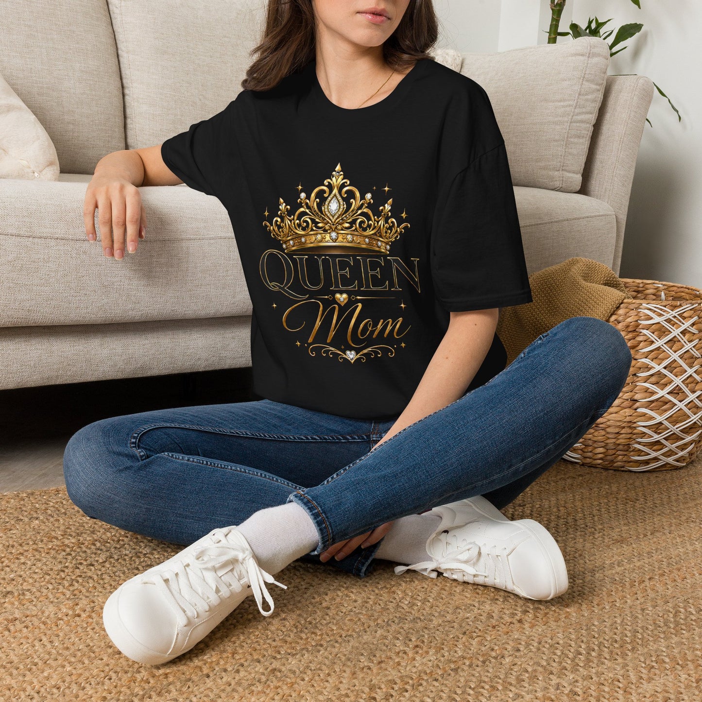 Queen Mom T-Shirt - Crown Graphic Mother's Tee
